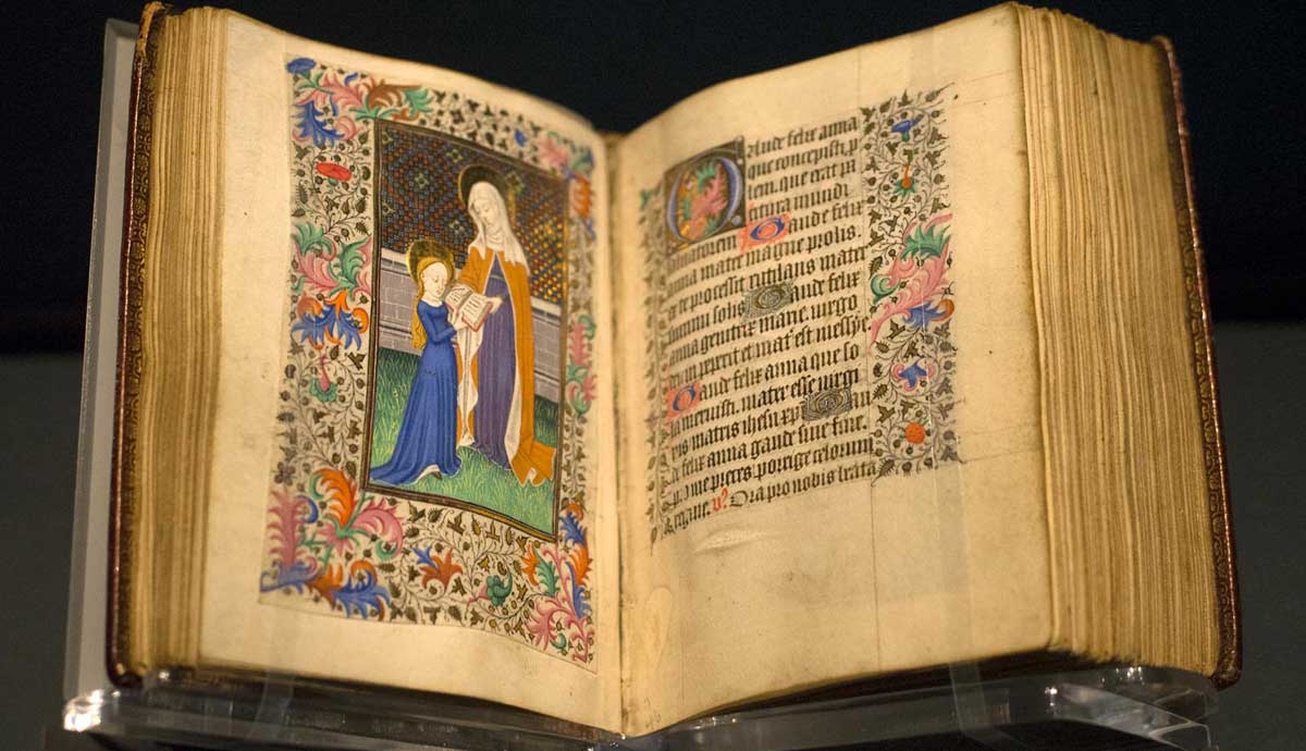 How Were Illuminated Manuscripts Made? | TheCollector