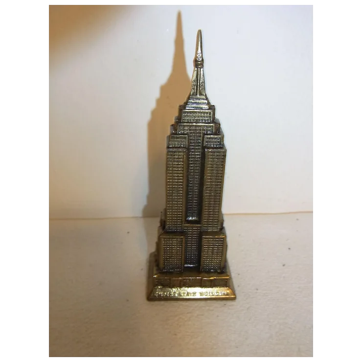 Vintage USA Souvenir Building Empire State Building in Box. For