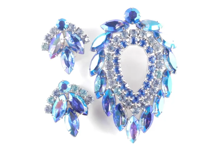 Sarah Coventry Juliana D & E Blue Lagoon Rhinestone Brooch Pin