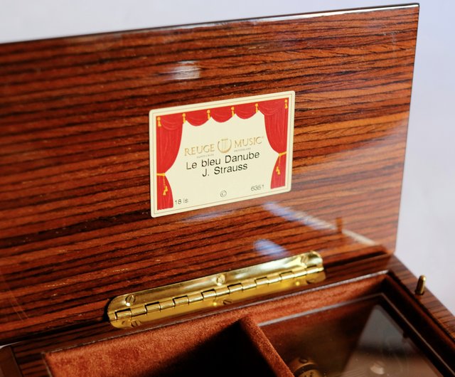 フランス スイスのヴィンテージ リュージュミュージック ハンドメイド