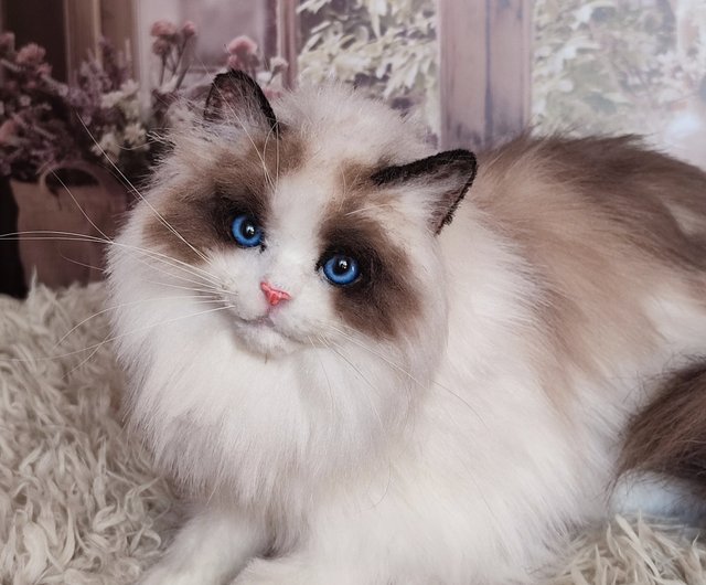 ウクライナ リアルな猫のラグドール 作家人形 OOAK ぬいぐるみ