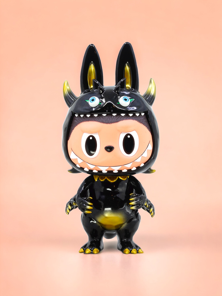 Labubu Rangeas SS Black Gold by Kasing Lung X T9G - myplasticheart
