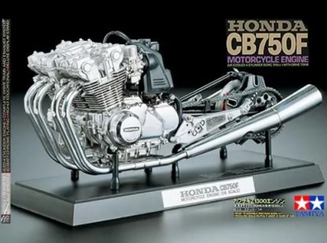 TAM16024 - Tamiya - 1/6 Engine - Honda CB750F