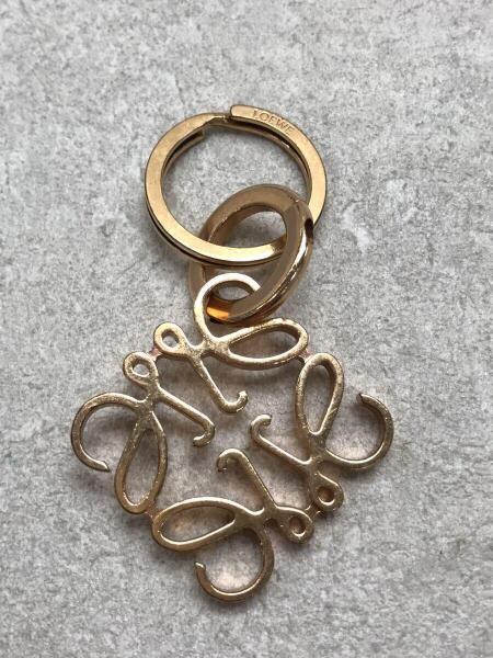 LOEWE(ロエベ) / ロゴマーク/キーホルダー/SILVER/GLD/無地 | 中古品の