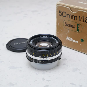 Nikon AF-P DX NIKKOR 70-300mm f/4.5-6.3G ED - Usado