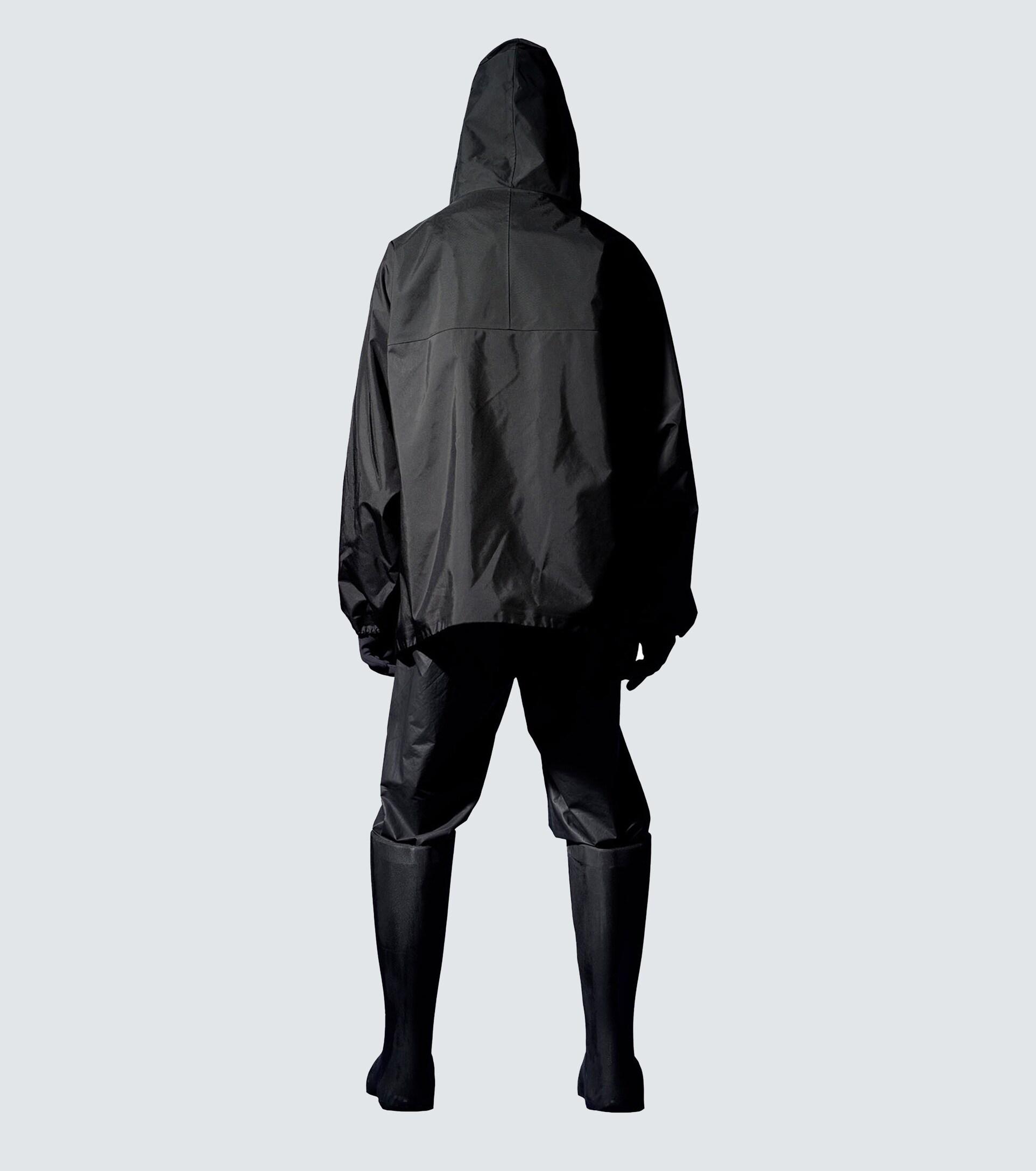 YEEZY GAP ENGINEERED BY BALENCIAGA T-cut Parka in Black for Men | Lyst