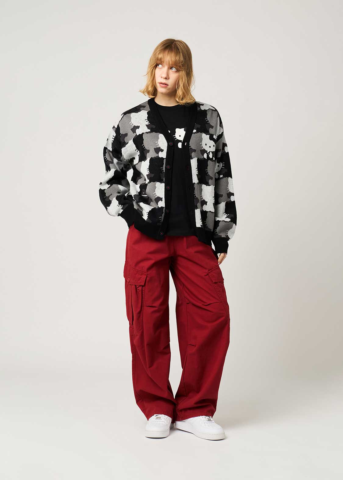 キティ シルエットパターン｜ジャカードVネックカーディガン｜ユニ