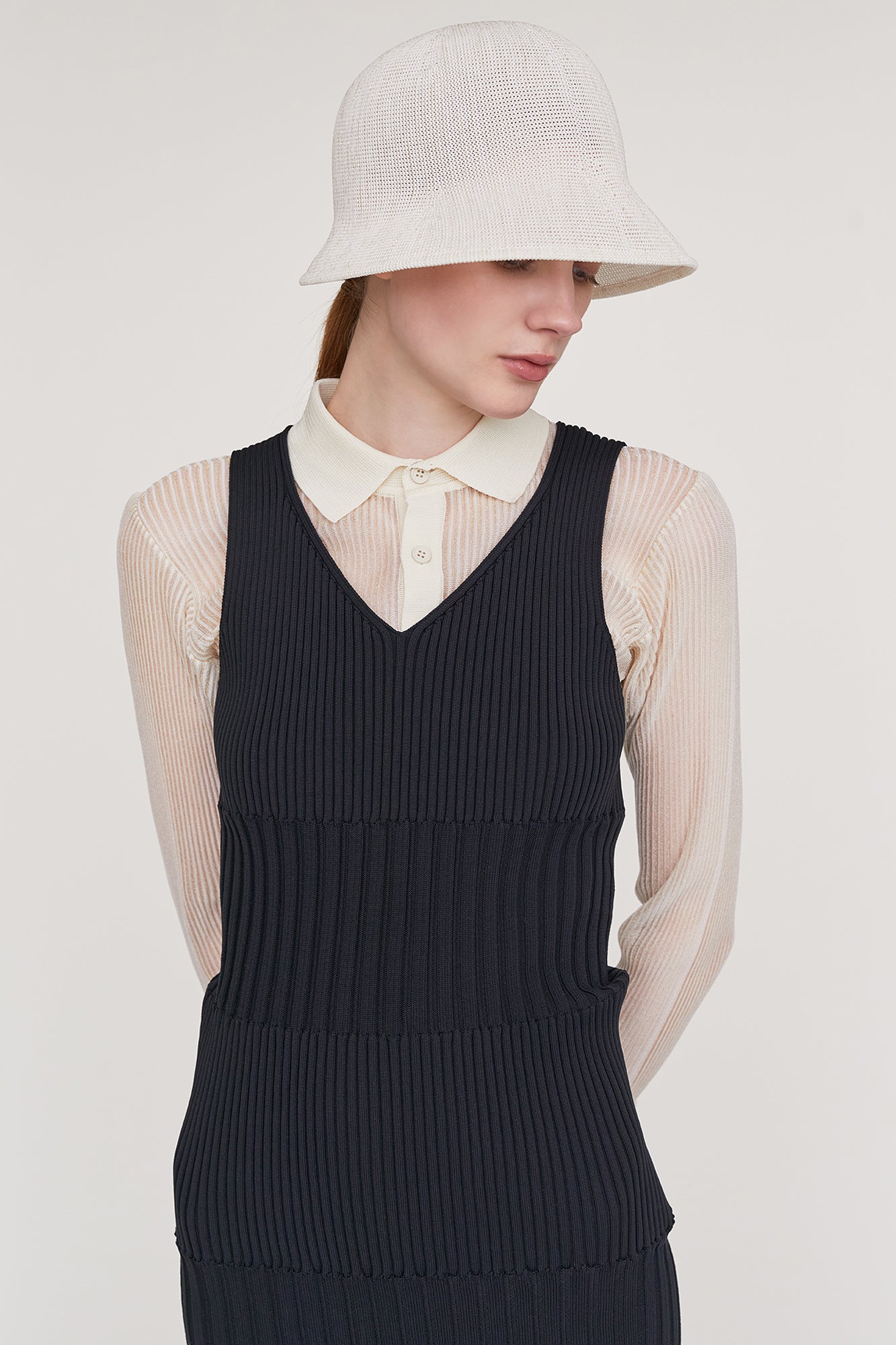 MESH KNIT GLITTER ASYMMETRIC HAT