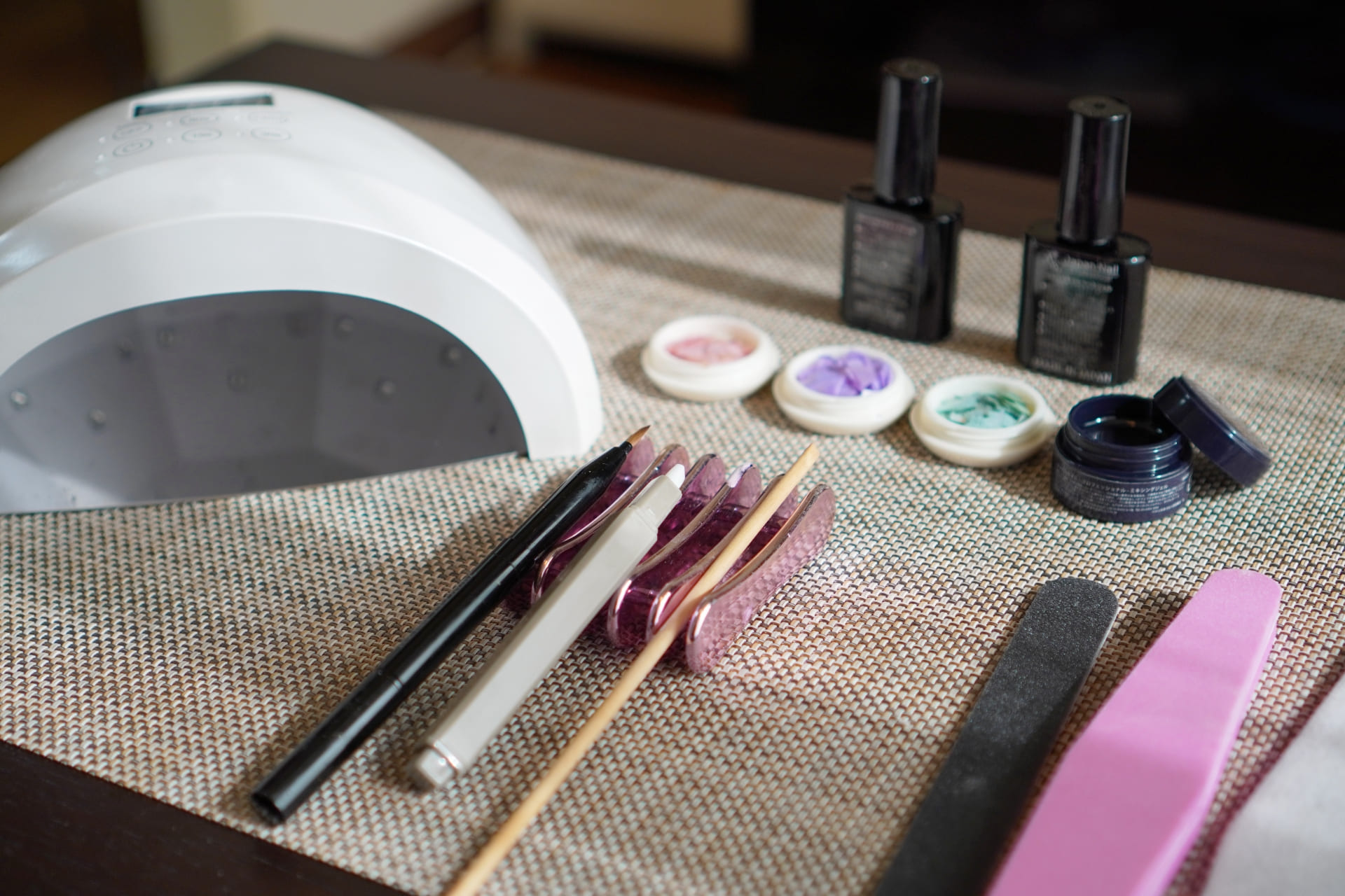 ジェルネイル検定初級の合格ポイントは？試験概要と持ち物リストも紹介