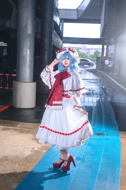 コスプレ】「東方project」“紅い悪魔”レミリアお嬢様が福岡に遊びに来