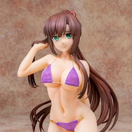 布製の水着に包まれた抜群のプロポーション！ OVA『ストライク・ザ