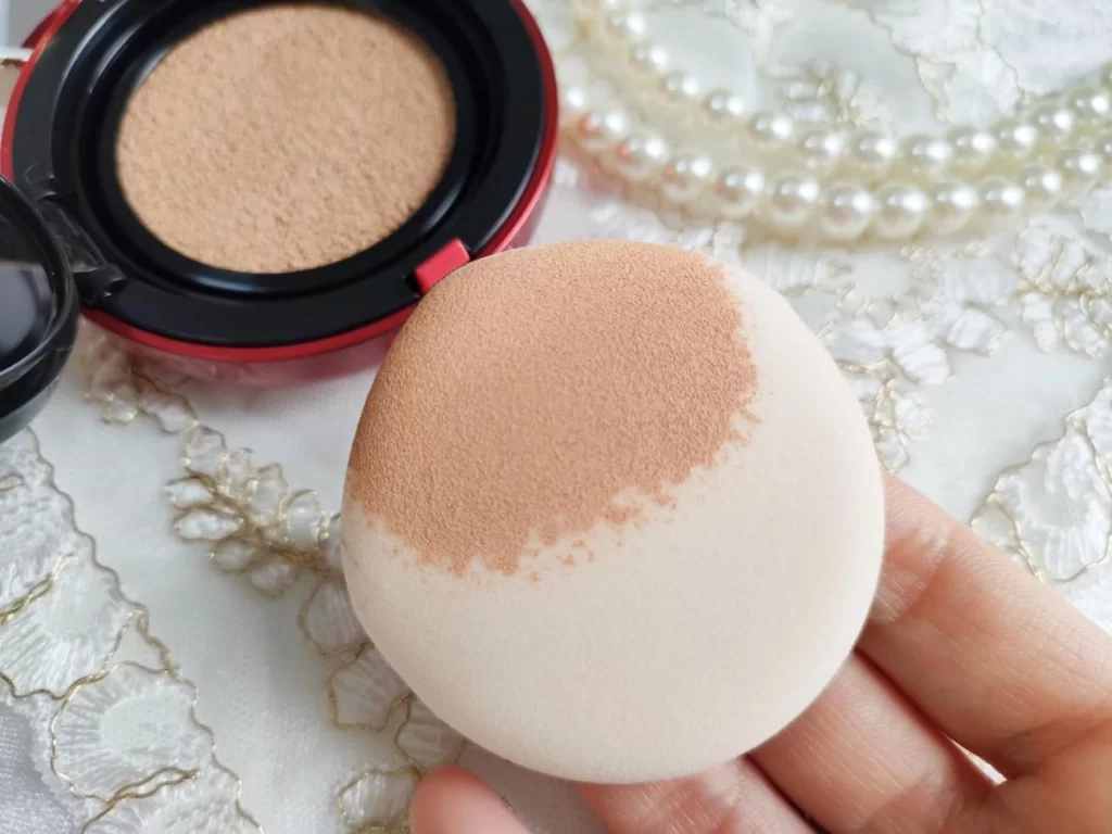 アルーチェルーチェプラス クッションファンデの口コミ｜プロが色選び