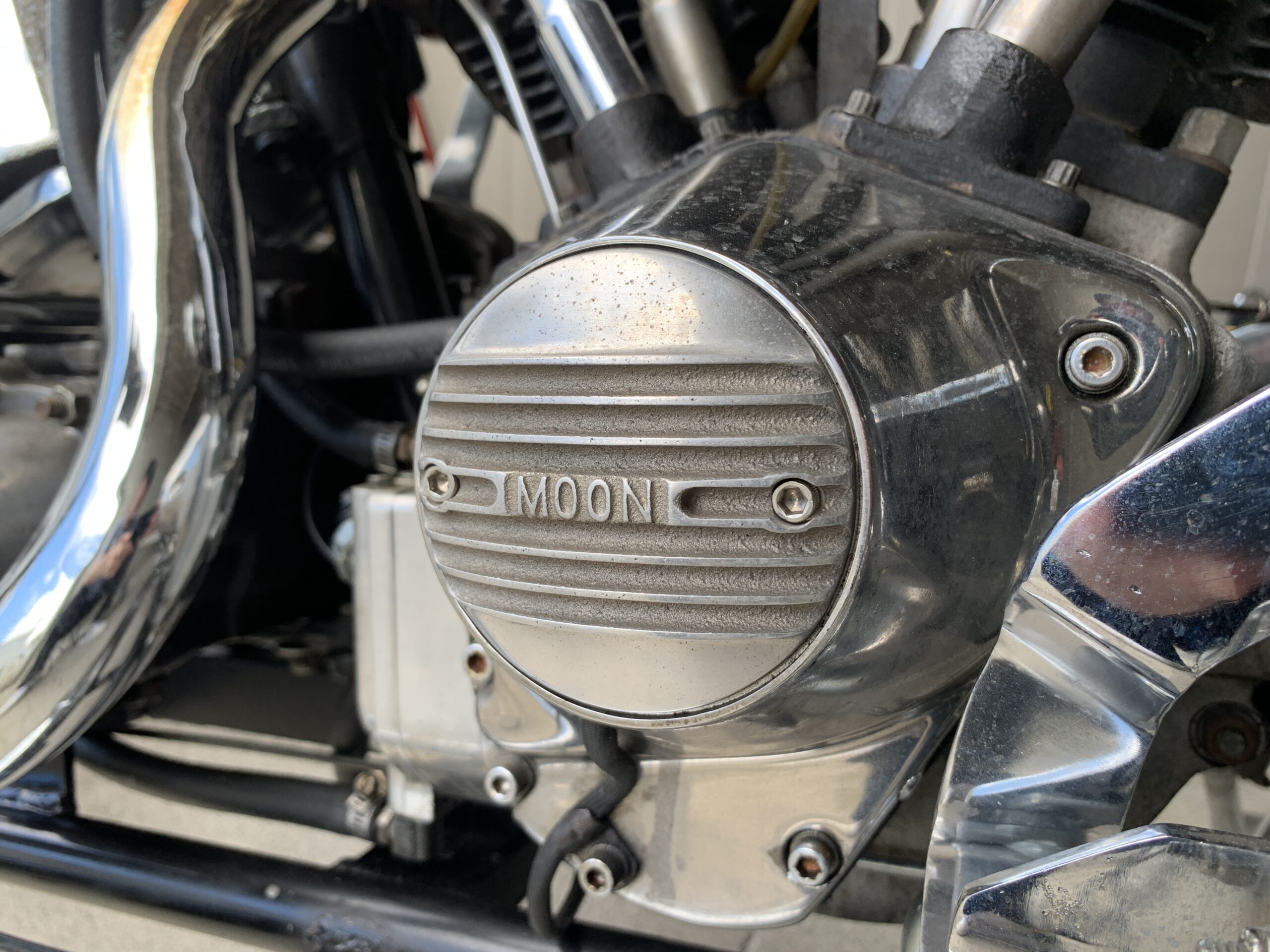 ポイントカバーの交換方法、カスタムに必要な工具【ハーレーショベル