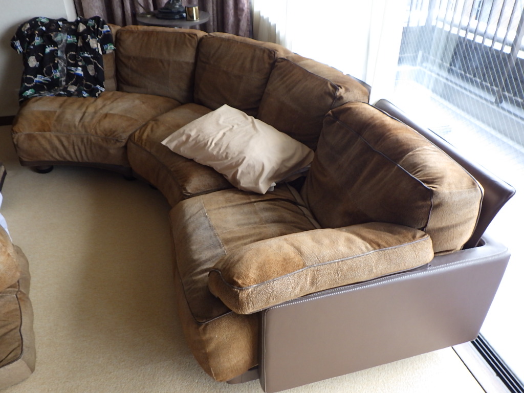 ロッシディアルビザーテ/ ROSSI DI ALBIZZATE ボルボネーゼソファー