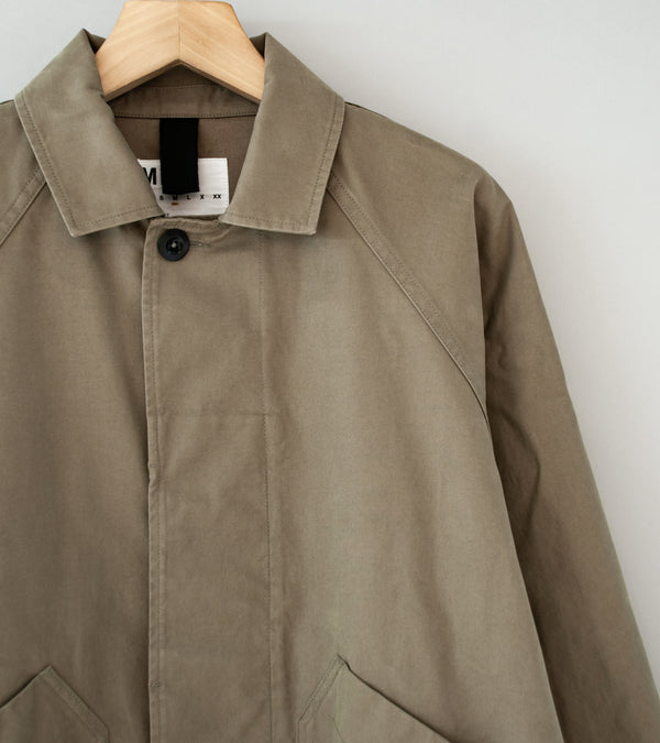 Margaret Howell 'MHL Raglan Jacket' (Taupe Plain Cotton Drill) – C