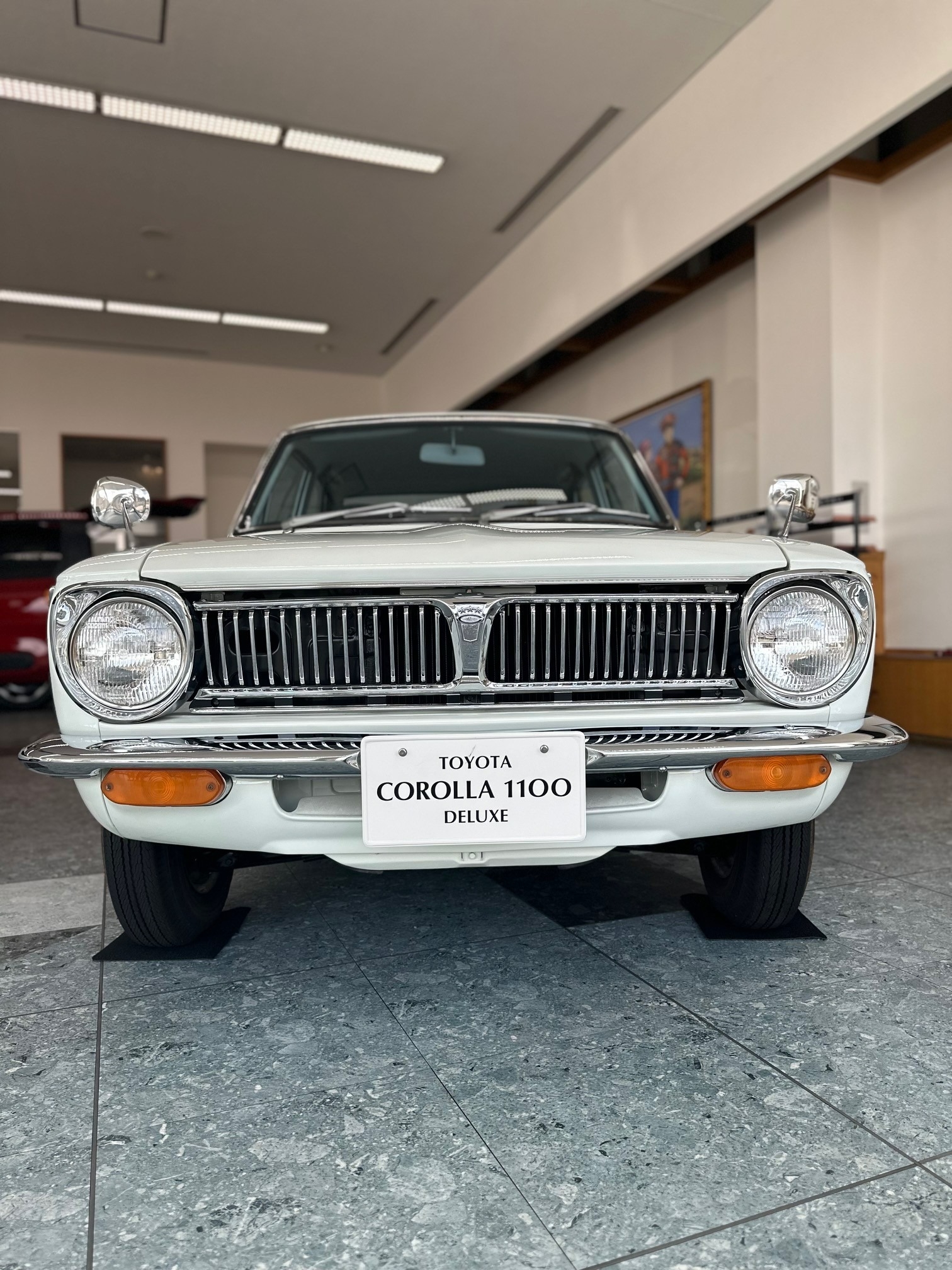 初代カローラ展示中！／