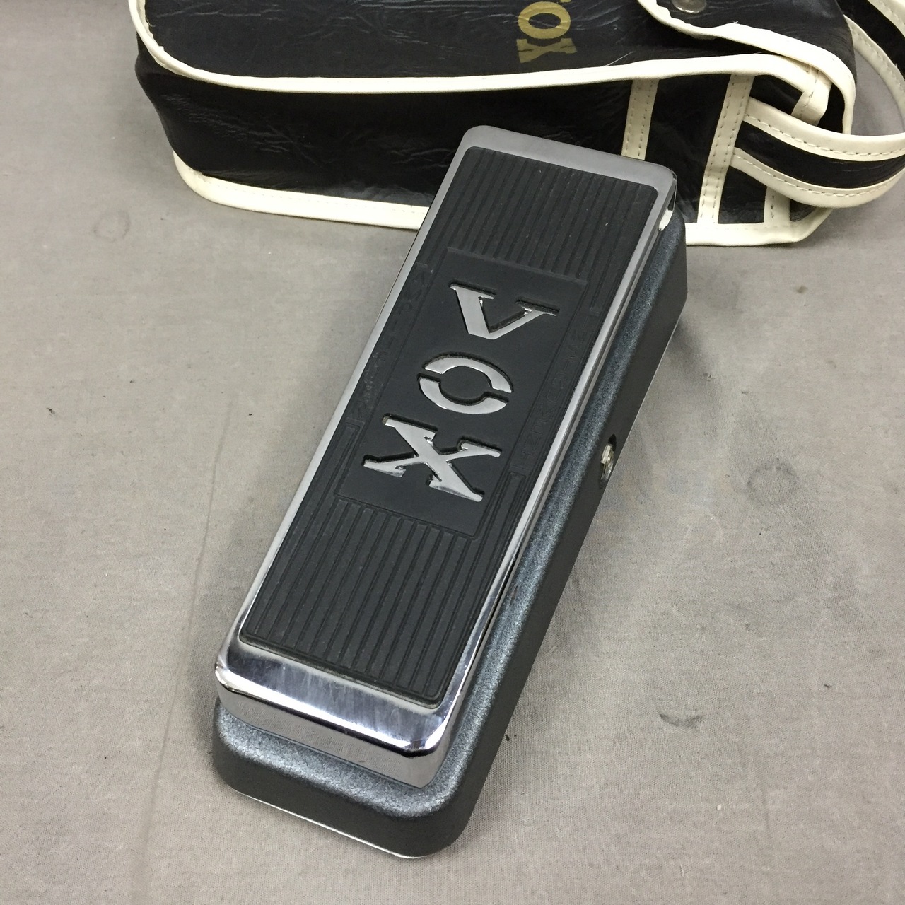 VOX V848 Clyde McCoy Model Wah-Wah Pedal買取りました。デジマートに