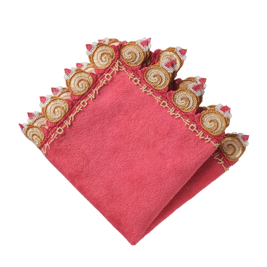 シーズンタオルハンカチ/ロールケーキ（レッド） | 横浜元町 近沢レース店