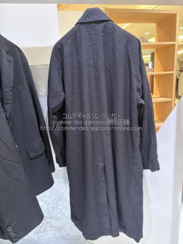 コムデギャルソンオム 製品染ポリエステル コート-専用ハンバー付