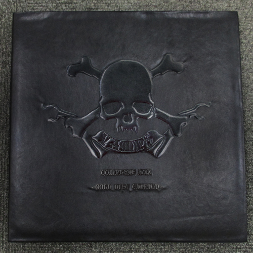 COMPLETE BOX –GOLD DISC Edition–[CD][+Blu-ray] - VAMPS - UNIVERSAL