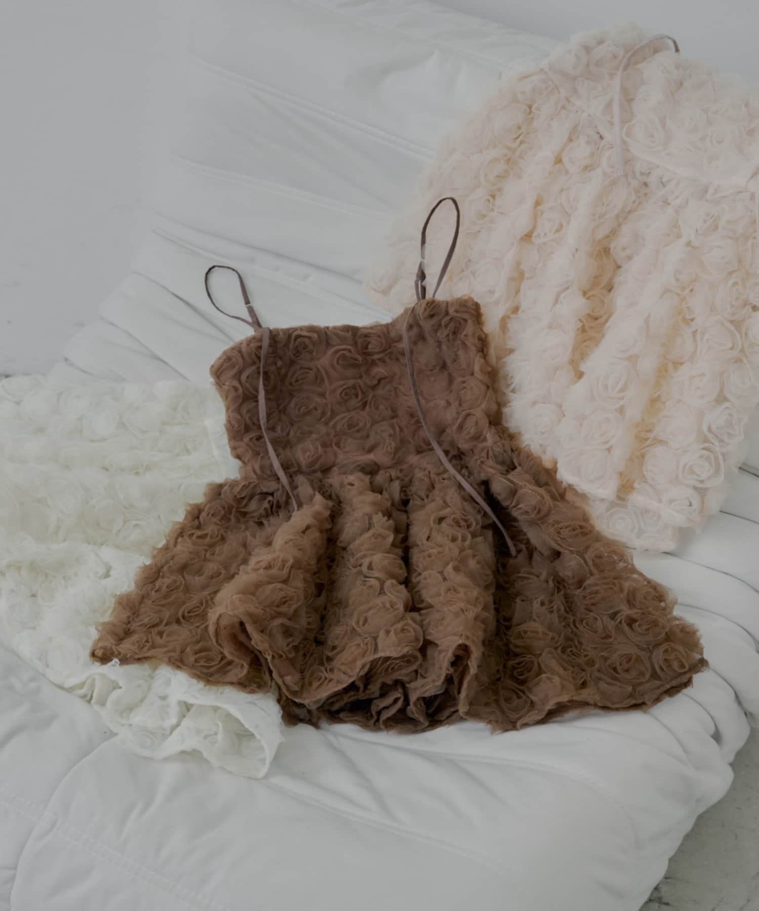 着映え力No.1ブラウス】¨ローズチュールペプラムブラウス¨に新色が登場