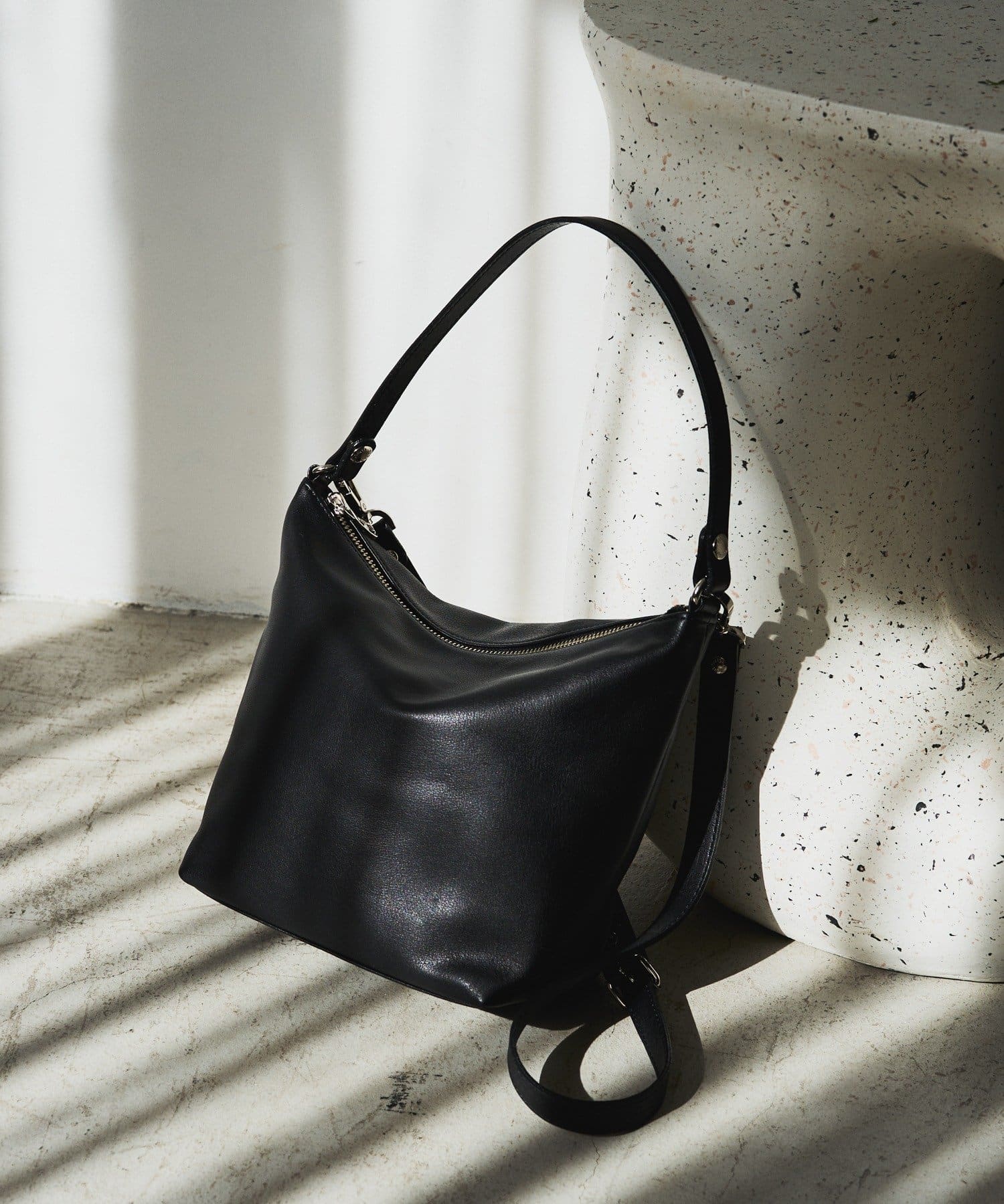 20%ポイントバック】《3/4～価格改定》ソフトレザーシンプルショルダー