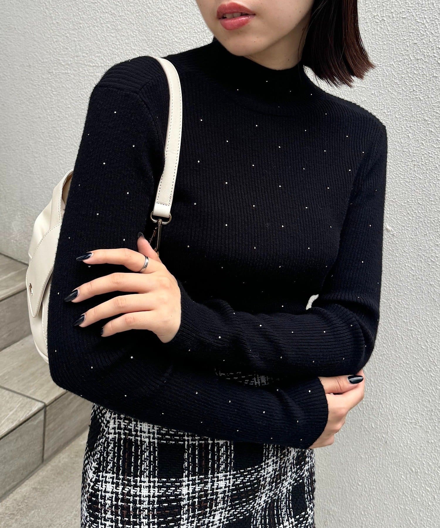 WEB限定カラー/ボーダー】スパンコールハイネックリブニット | Chico