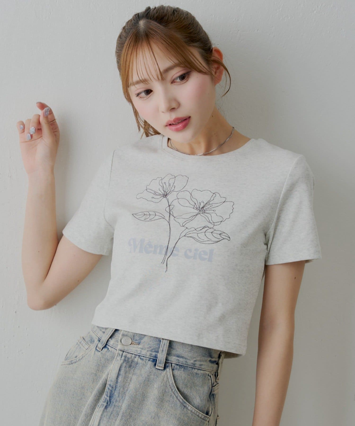 5色展開】フラワー刺繍チビT | Chico(チコ)レディース | PAL CLOSET