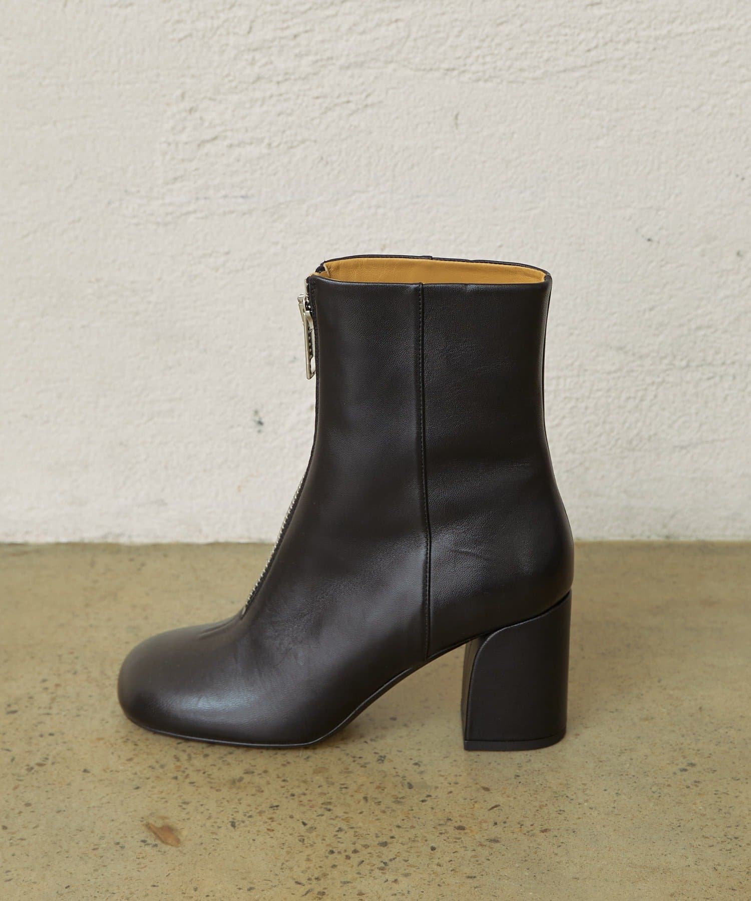 FABIO RUSCONI/ファビオルスコーニ】フロントジップショートブーツ