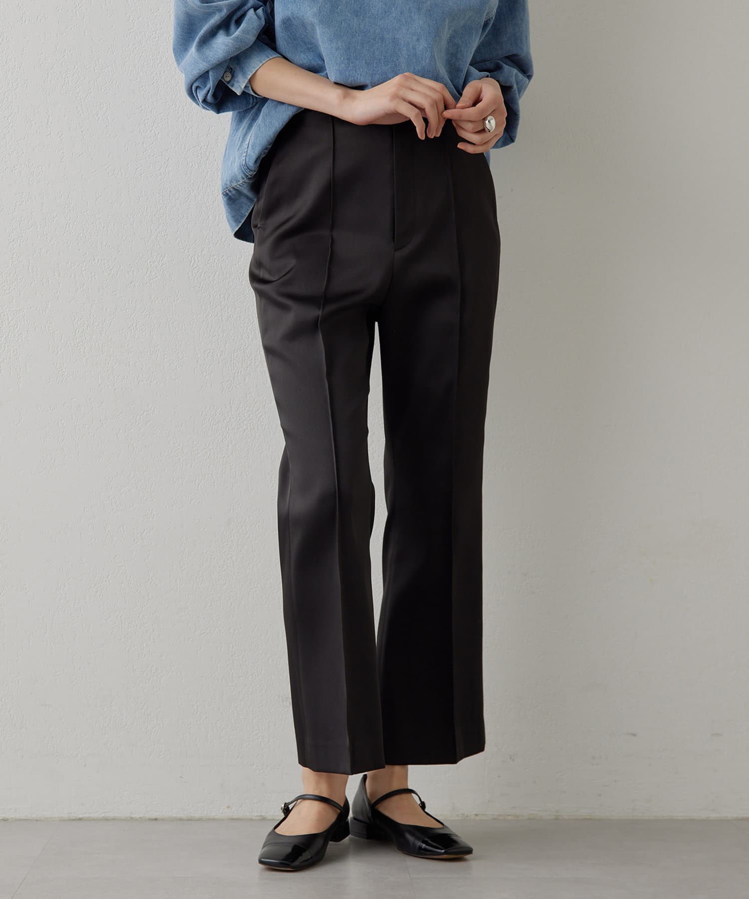 ストレッチサテンフレアパンツ | Whim Gazette(ウィム ガゼット