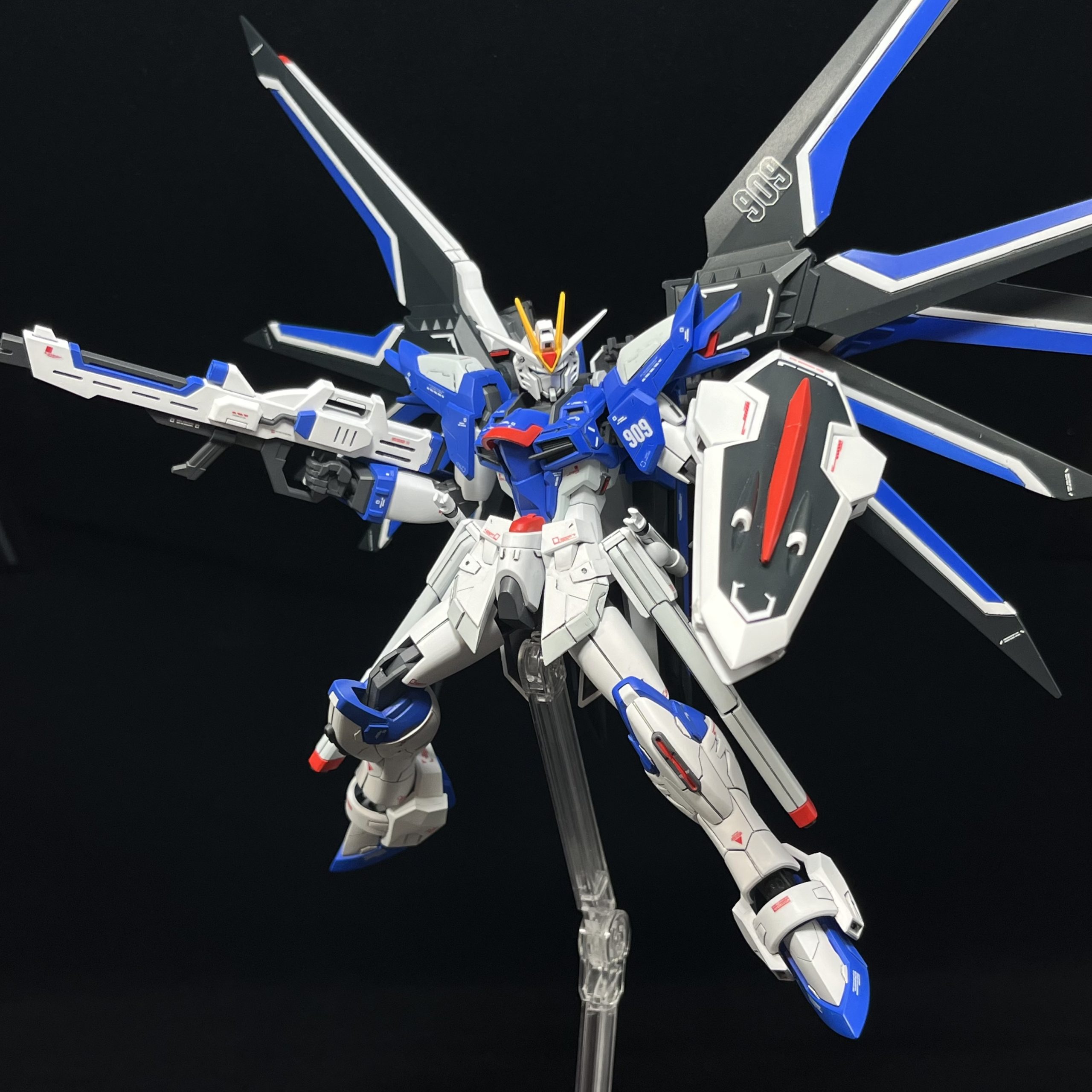 HG ライジングフリーダムガンダム完成 | 模型工房CoboLo