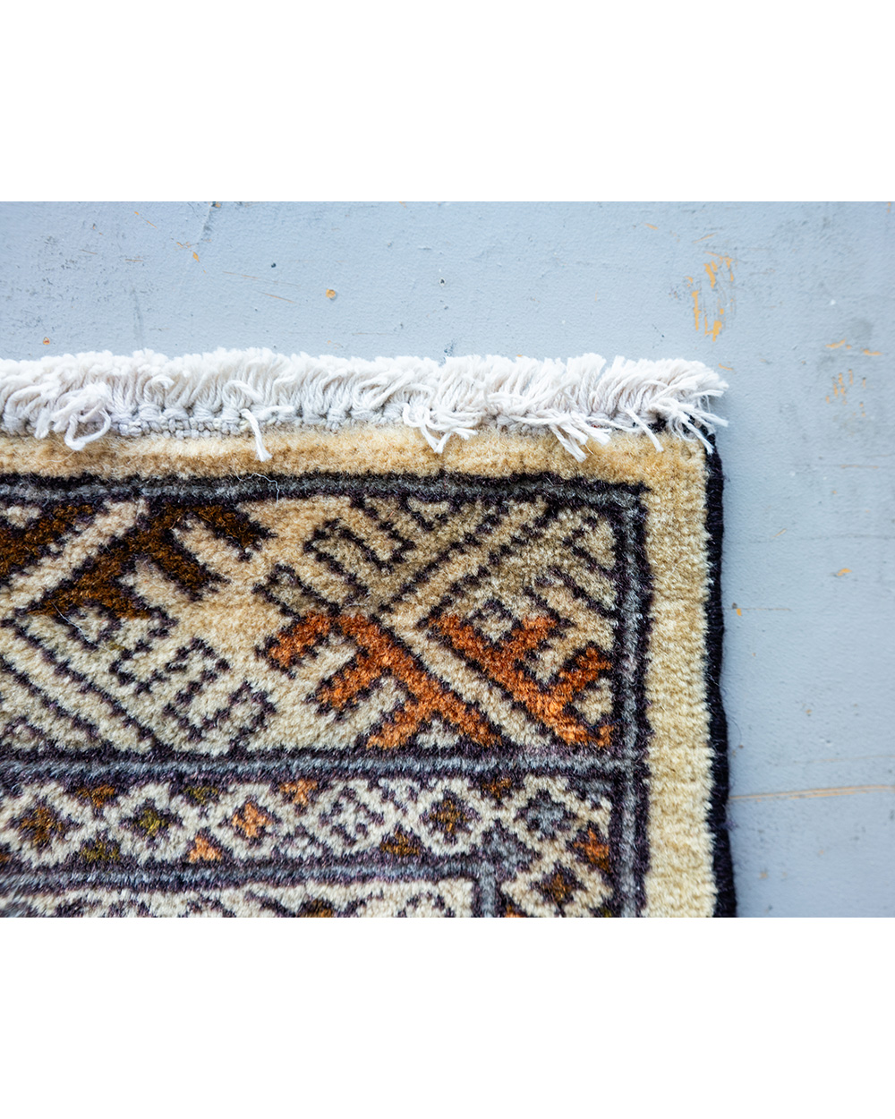 トライバルラグ 93×63cm 【BE】 | cocochi ｜ 家具と服と暮らしの店