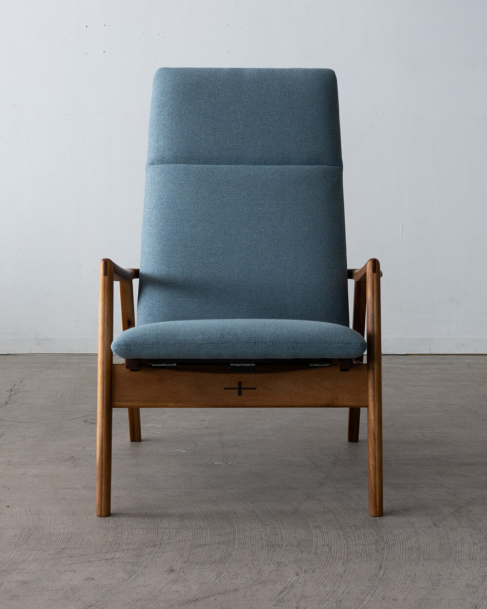 現品SALE］EDDA イージーチェア ブルー LC30101A-EL0E1 アカシア