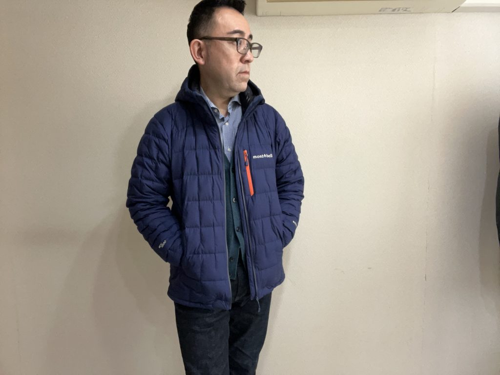 モンベルのイグニスダウンパーカを一年使ってみての忖度なしの感想