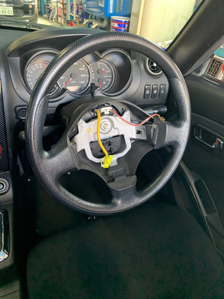 コペン(L880K)のステアリングはmomoがいい | こぺんてっく