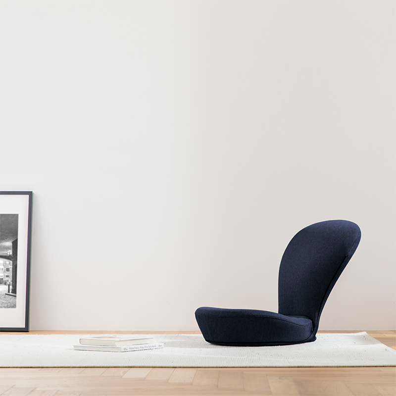 &MEDICAL（アンド メディカル）ストレッチ チェア ネイビー｜5%point