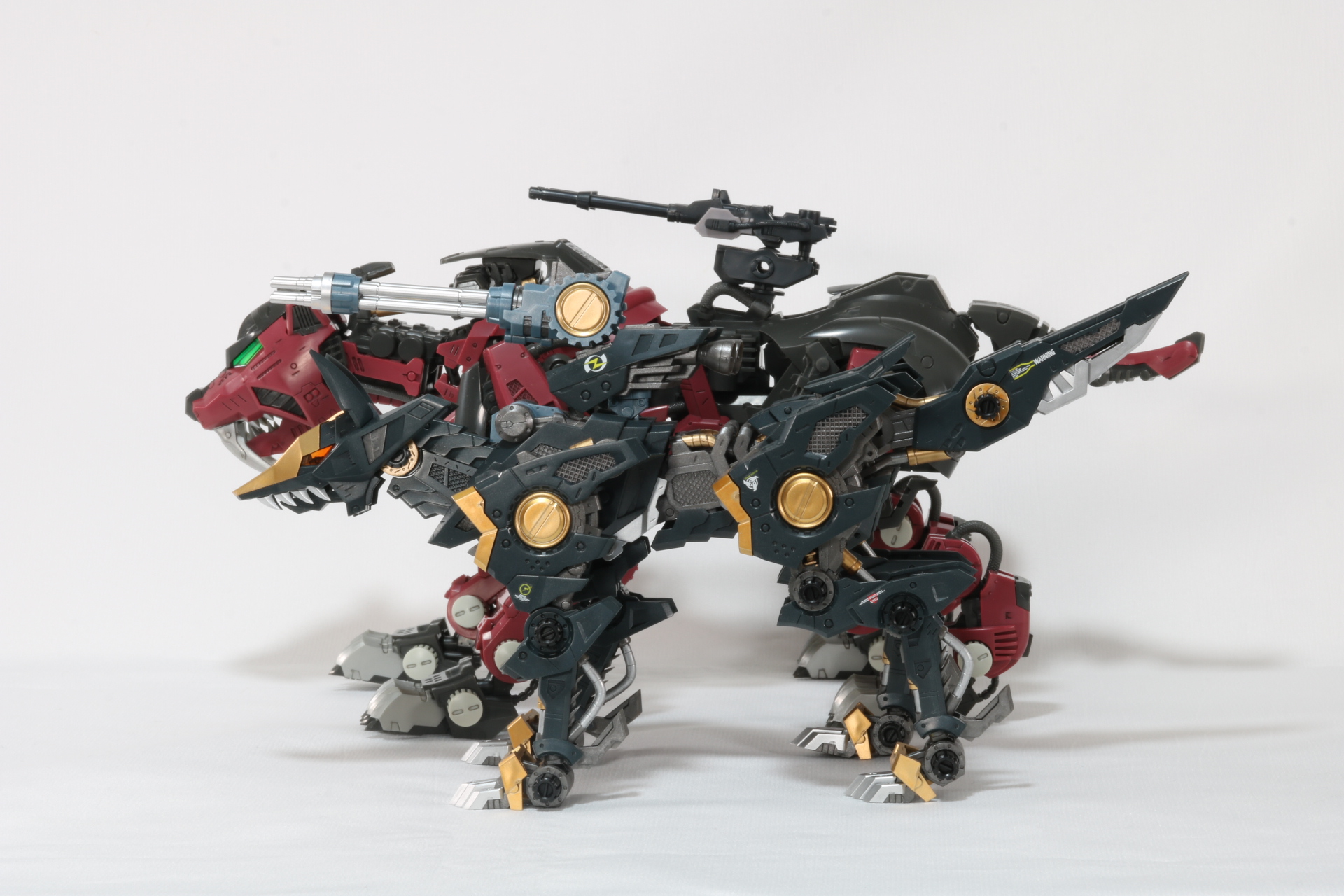 HMMゾイド】「漆黒の幻影」が疾駆する!! 「RZ-046 シャドーフォックス