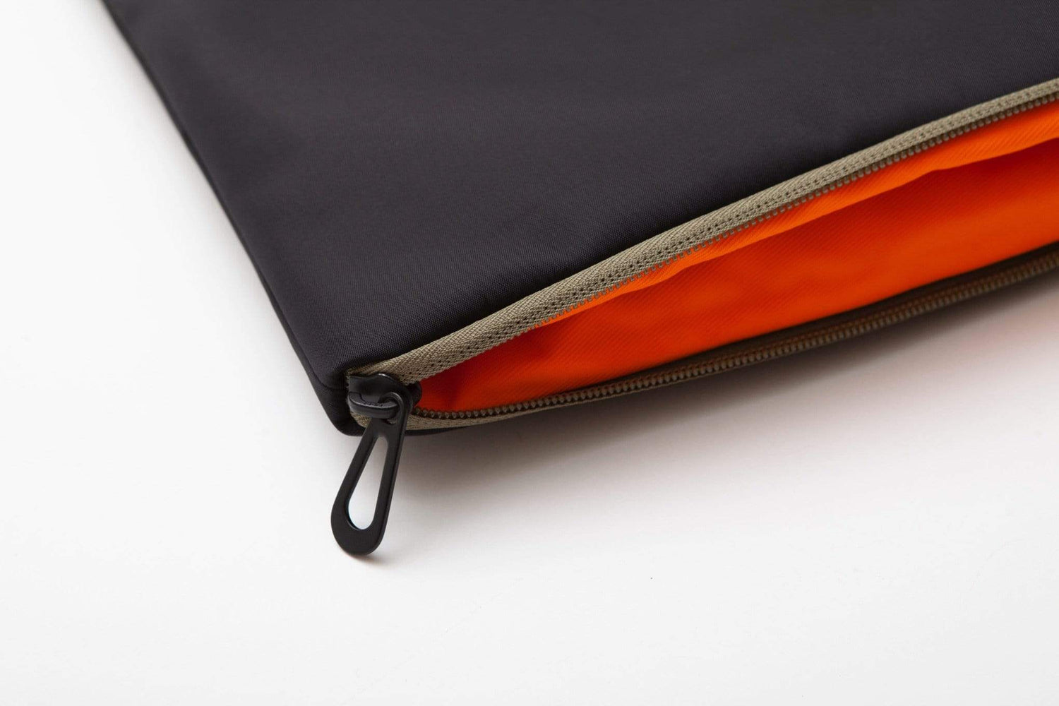 Zaan Sleek Black côte&ciel Official