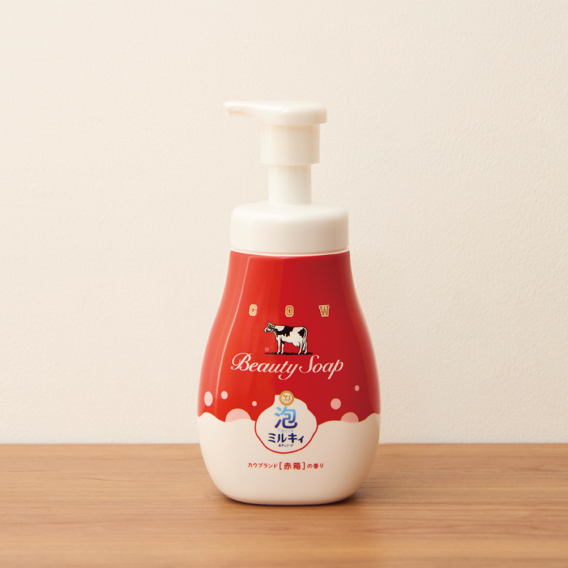 泡で出てくるミルキィボディソープ カウブランド赤箱の香り ポンプ付