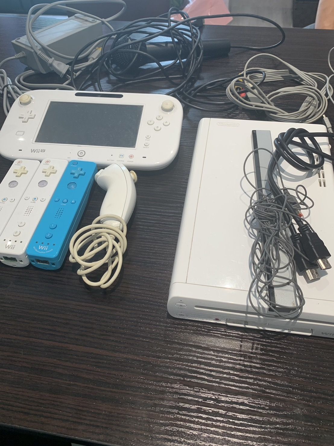 任天堂 ゲーム機､ Wii ( ウィー )を買取 - 買取専門店こやし屋