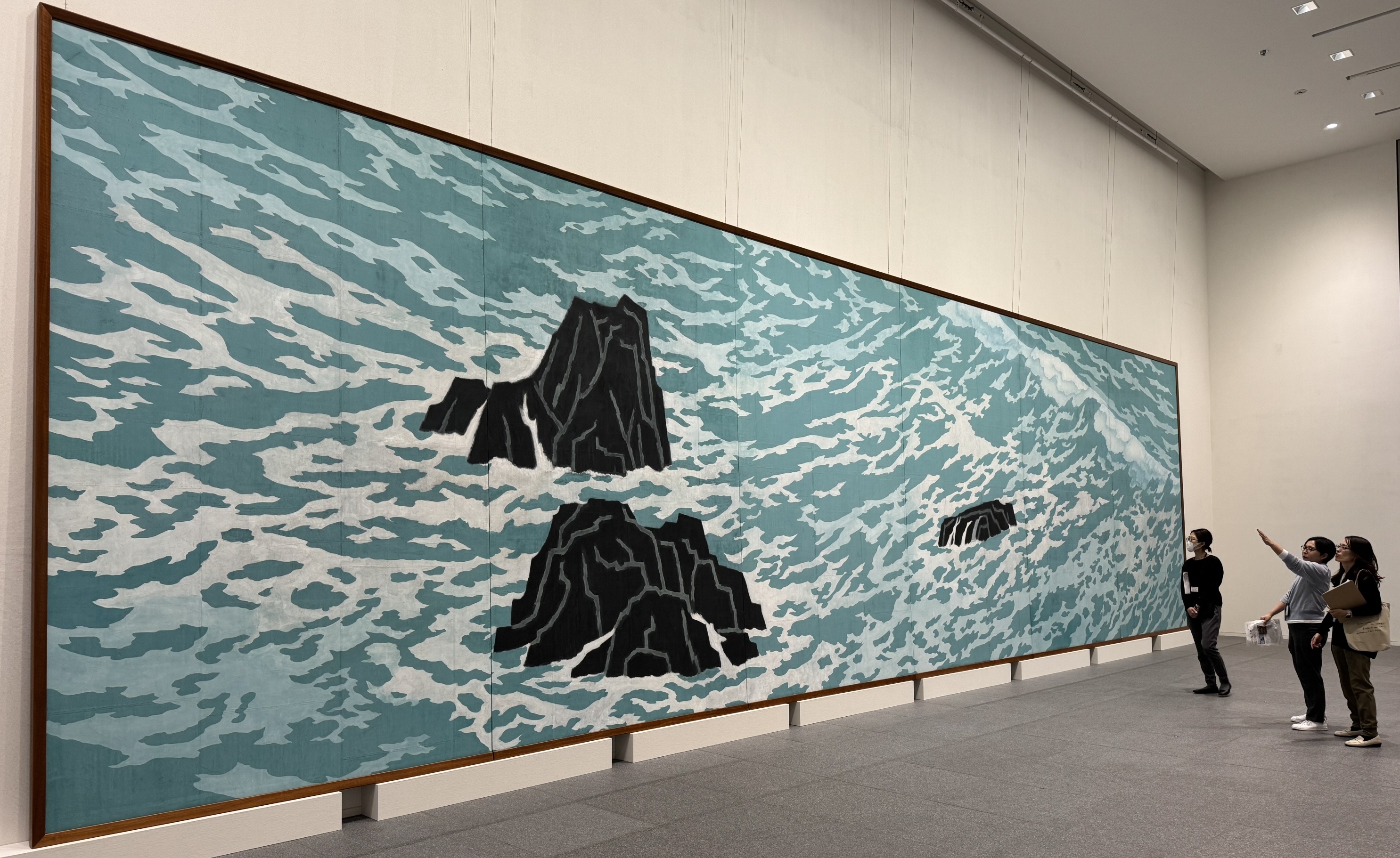 東山魁夷「朝明けの潮」大下図を来秋一般公開 幅15メートルの大作