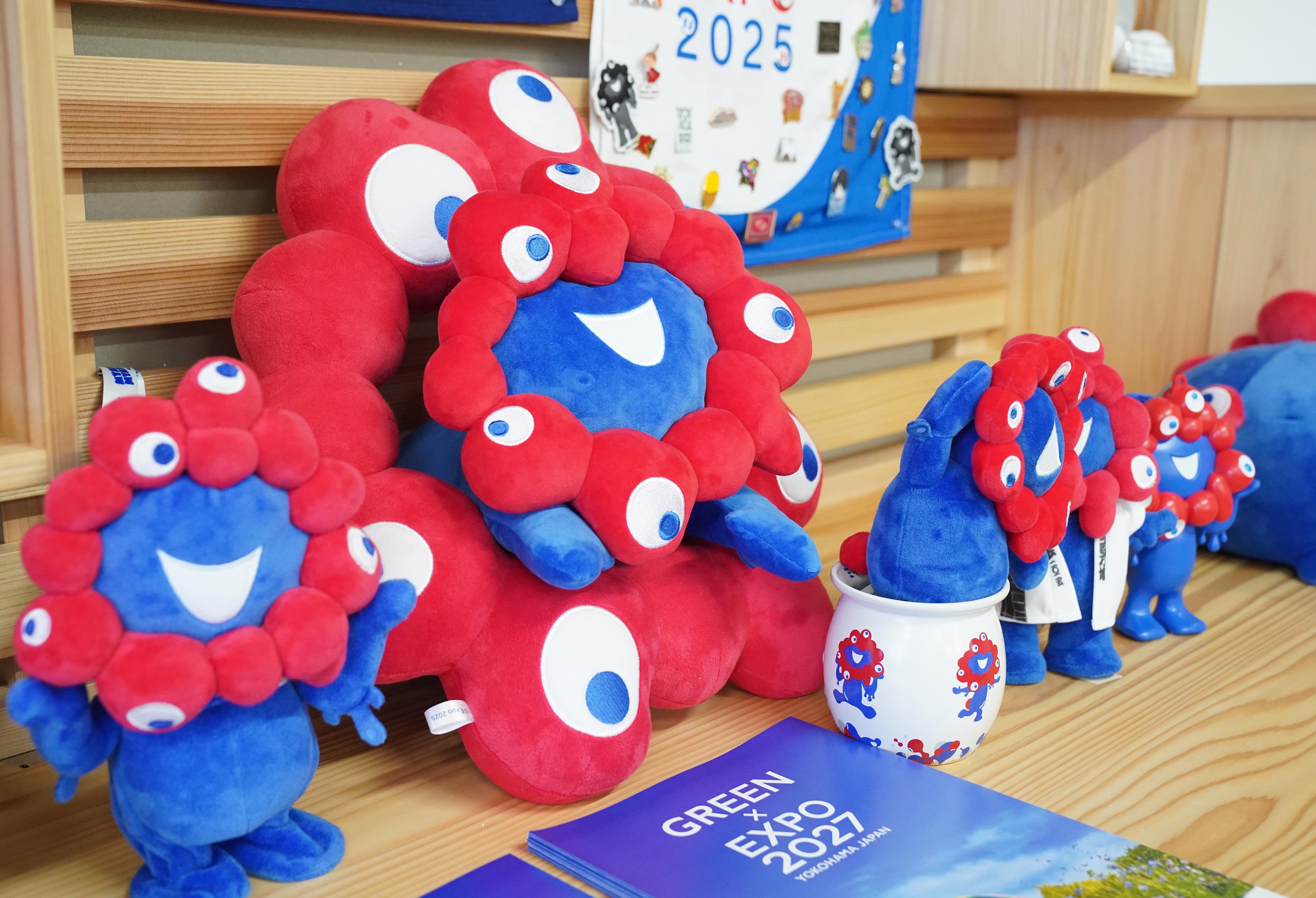 万博閉幕後「ミャクミャク」ビジネス継続 商品売り上げ800億円の立役者