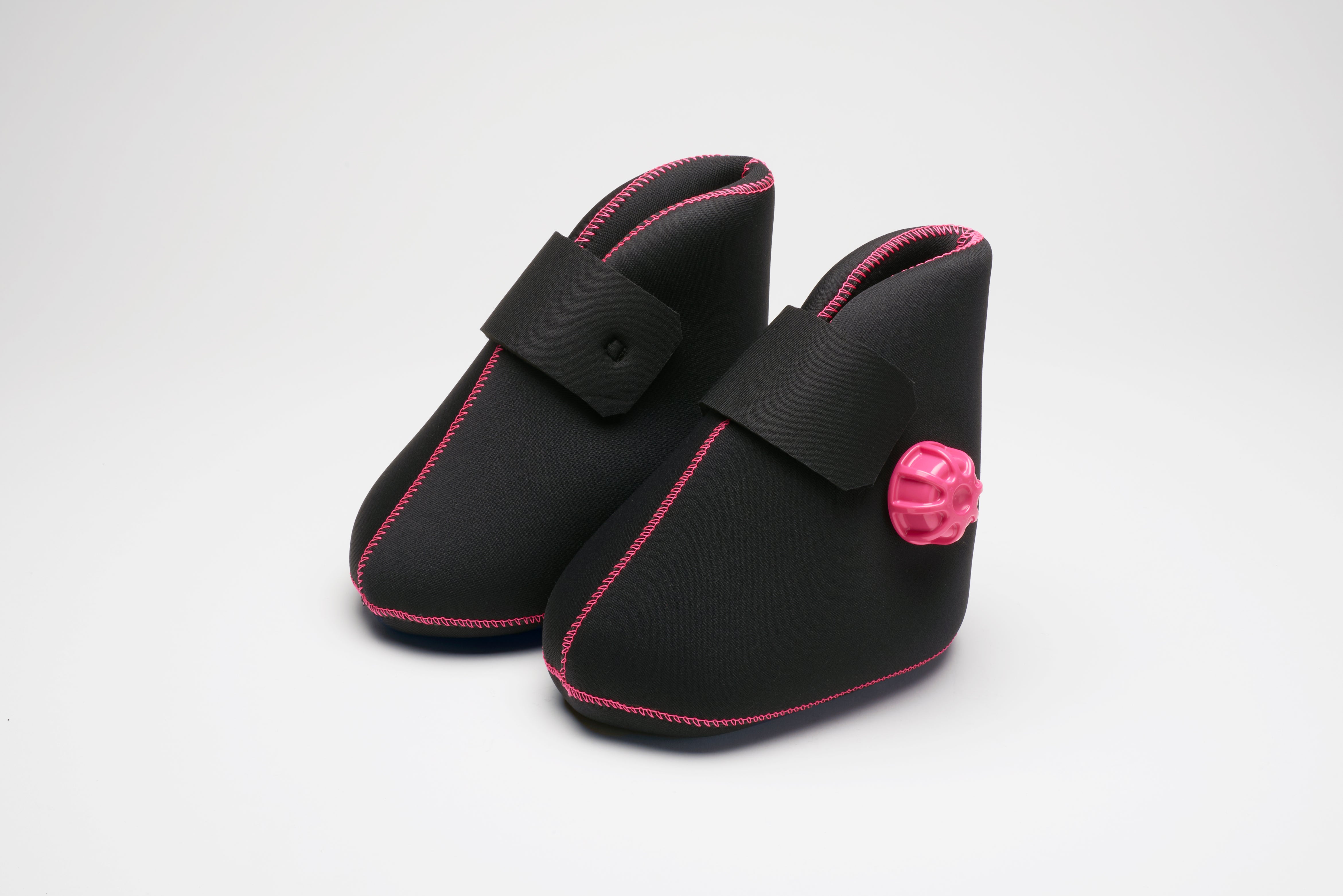 クロッツ やわらか湯たんぽ 足用マジックタイプ (底なし) ｜子供用3