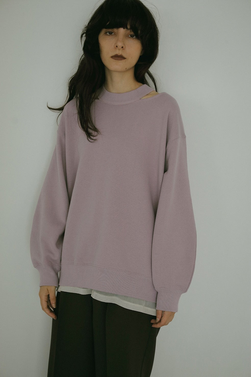 SLIT NECK SWEAT｜TOPS(トップス)｜MANOF OFFICIAL ONLINE STORE