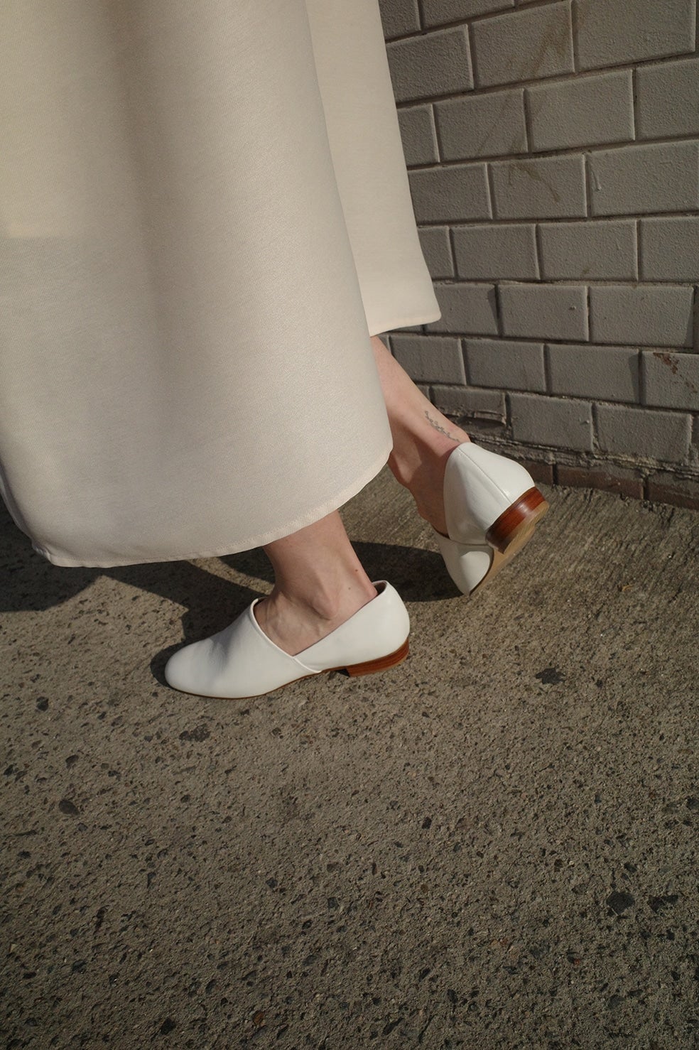 SIDE CUT STACKED HEEL FLAT SHOES｜BAG/SHOES(バッグ/シューズ