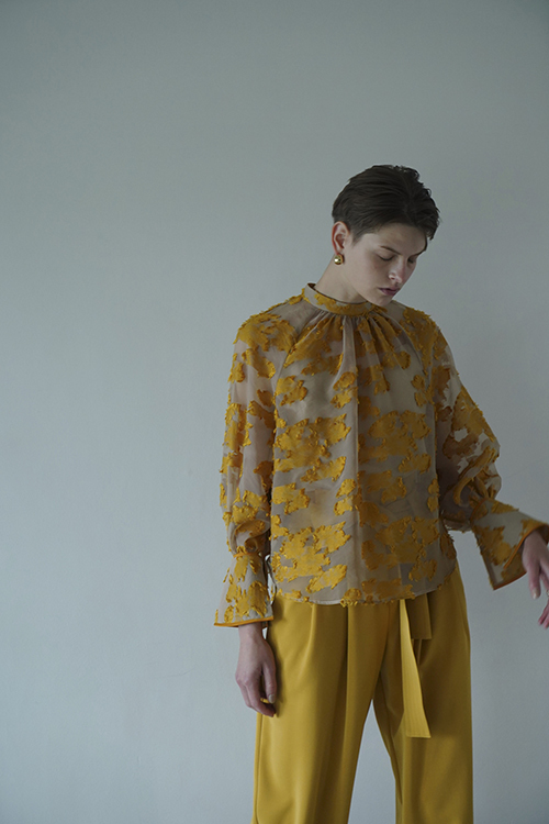 9月9日（金）発売のFLOWER JACQUARDシリーズとラフに着られるフレア