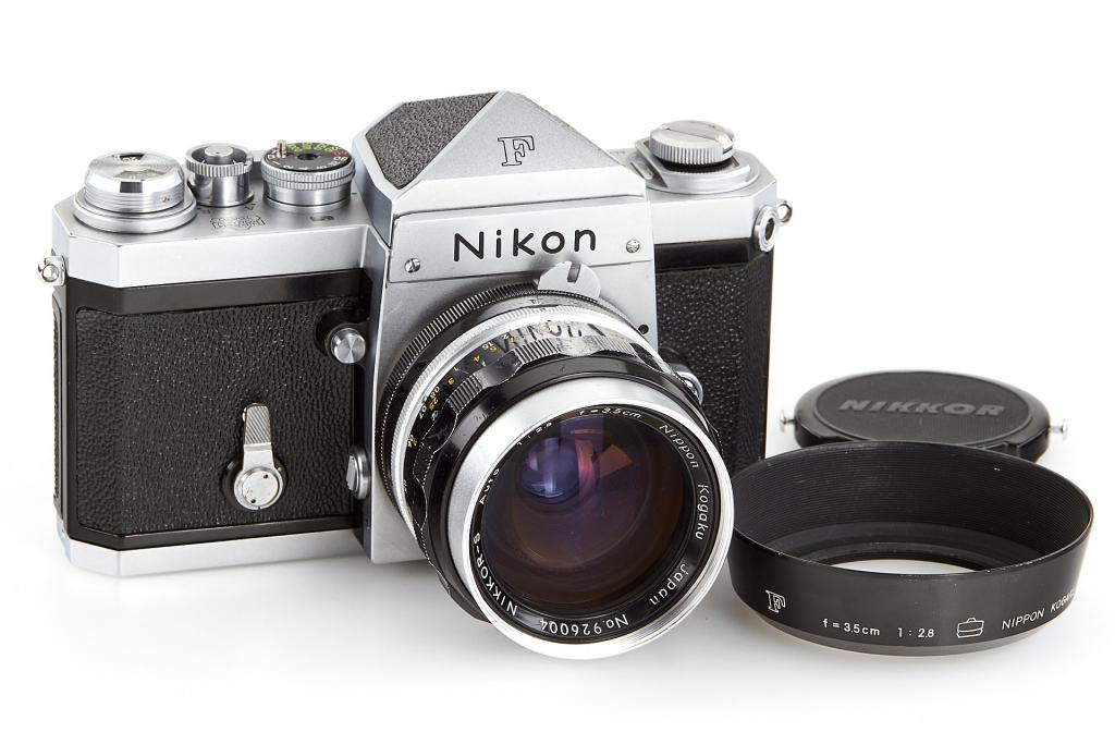 Nikon F Eyelevel chrome set | 32014,69