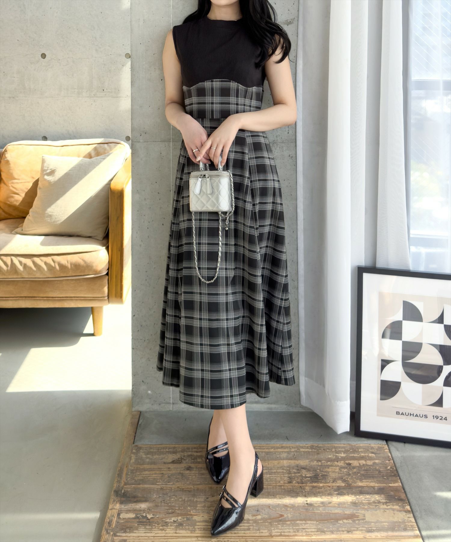 CLEAR BASIC チェック柄布帛ドッキングノースリーブワンピース[CL8948