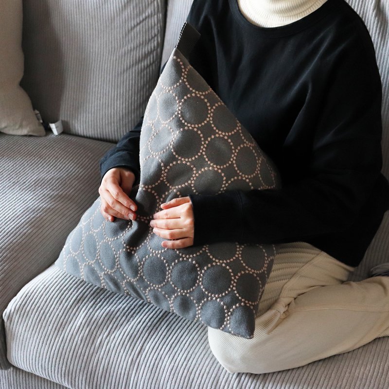 残りわずか！爆売れ「ミナペルホネンのビーズクッション」に新柄、新