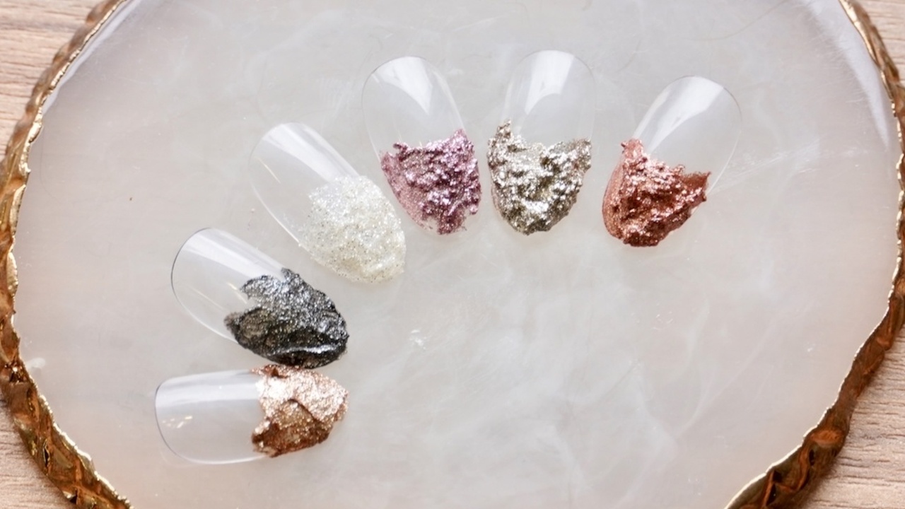 塗ったり、載せたり、埋め込んだり…新感覚「TOY's × INITY suna gel